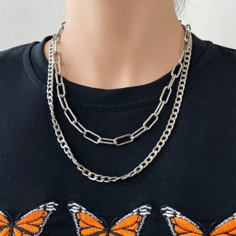 2 layered silvertone chunky chain necklaces